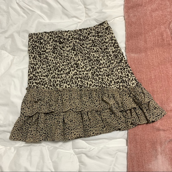 NWT GLAM Leopard Smocked Ruffle Mini Skirt Zoey Clair Large - Picture 4 of 16